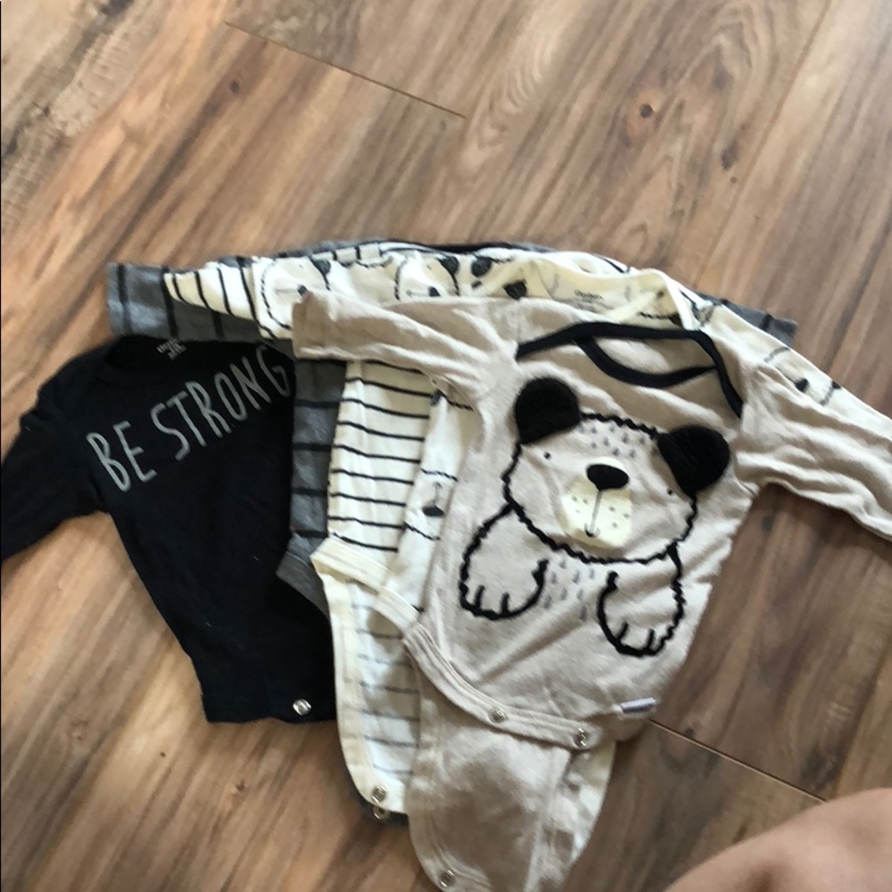 5 item three quarter sleeved onzie
